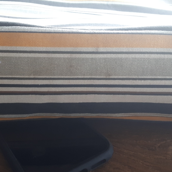 NWT Danier canvas tote with leather handles - Picture 5 of 6